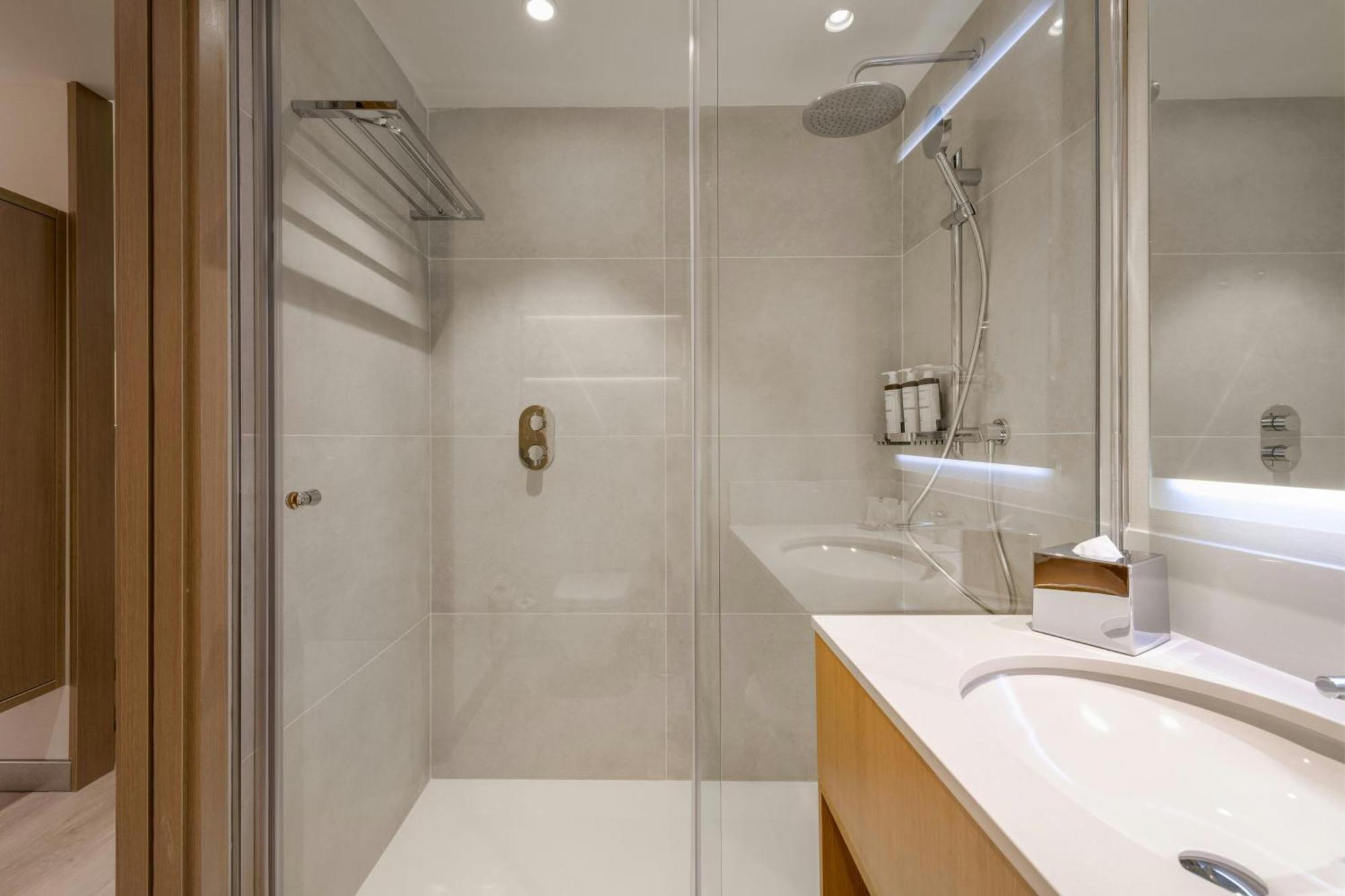 Ac Hotel By Marriott Saint-Julien-En-Genevois Exterior foto