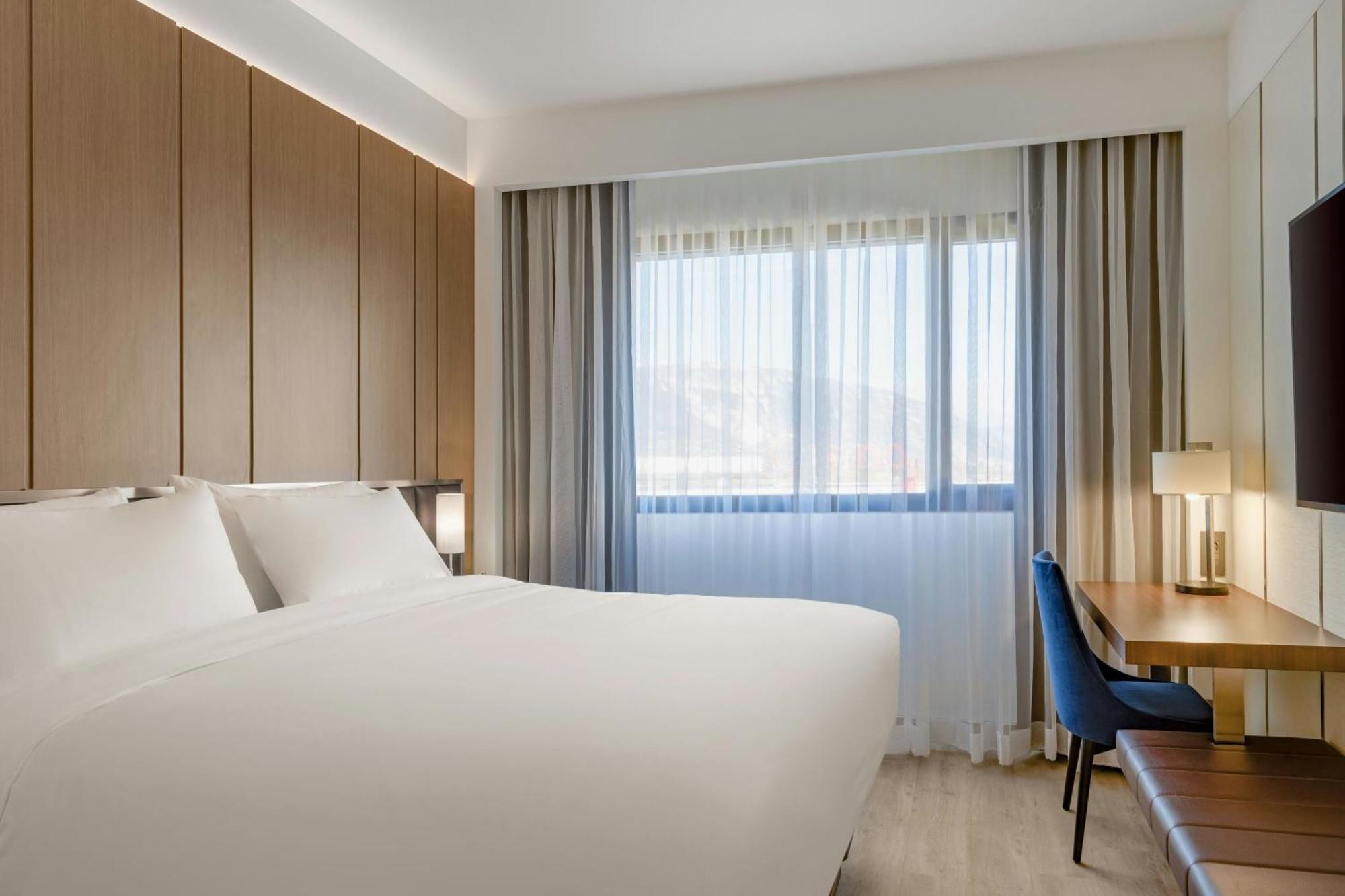 Ac Hotel By Marriott Saint-Julien-En-Genevois Exterior foto