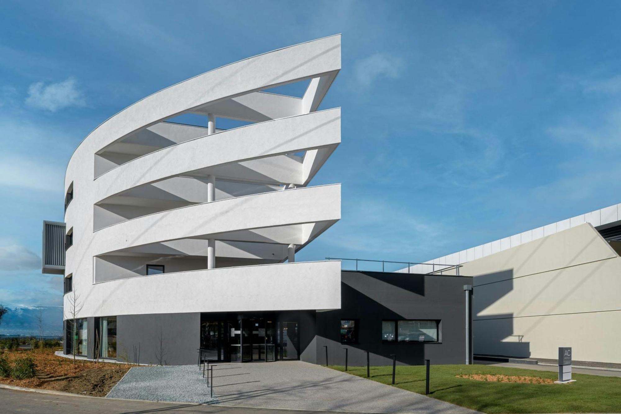 Ac Hotel By Marriott Saint-Julien-En-Genevois Exterior foto