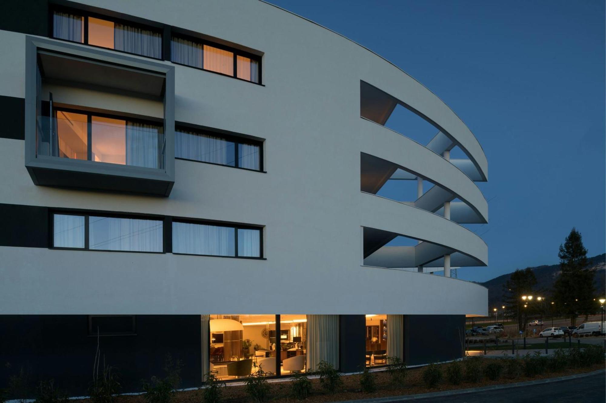Ac Hotel By Marriott Saint-Julien-En-Genevois Exterior foto